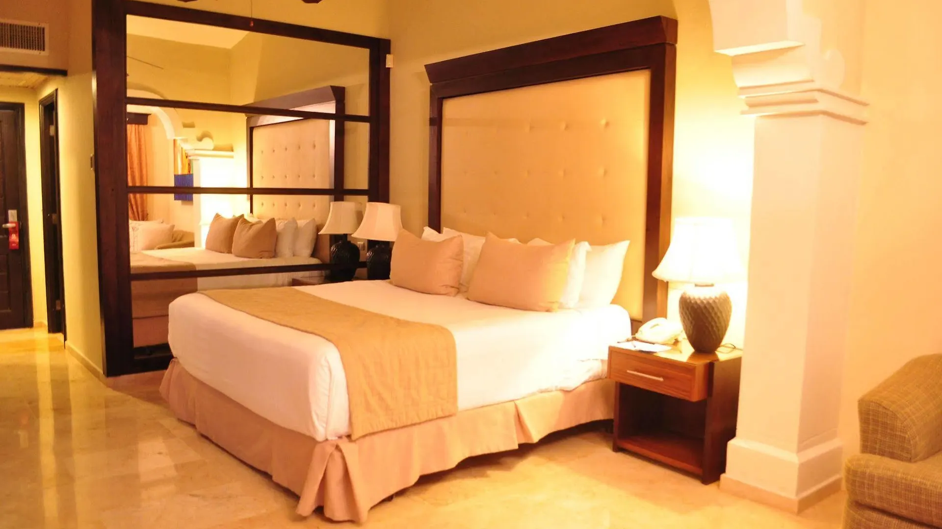 Melia Caribe Tropical All Inclusive (Adults Only) 푼타 카나